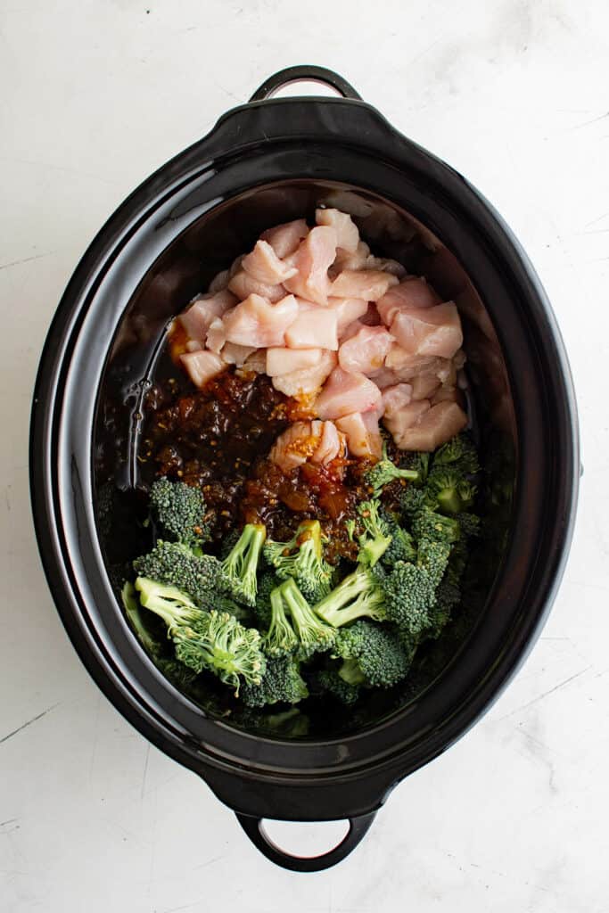 ingredients for apricot chicken in the crockpot