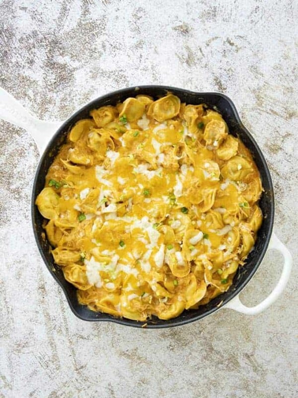 buffalo chicken tortellini in pan