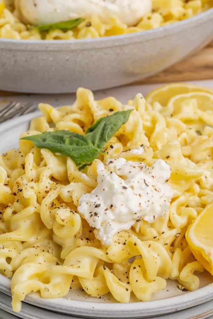 lemon pepper burrata pasta on a plate