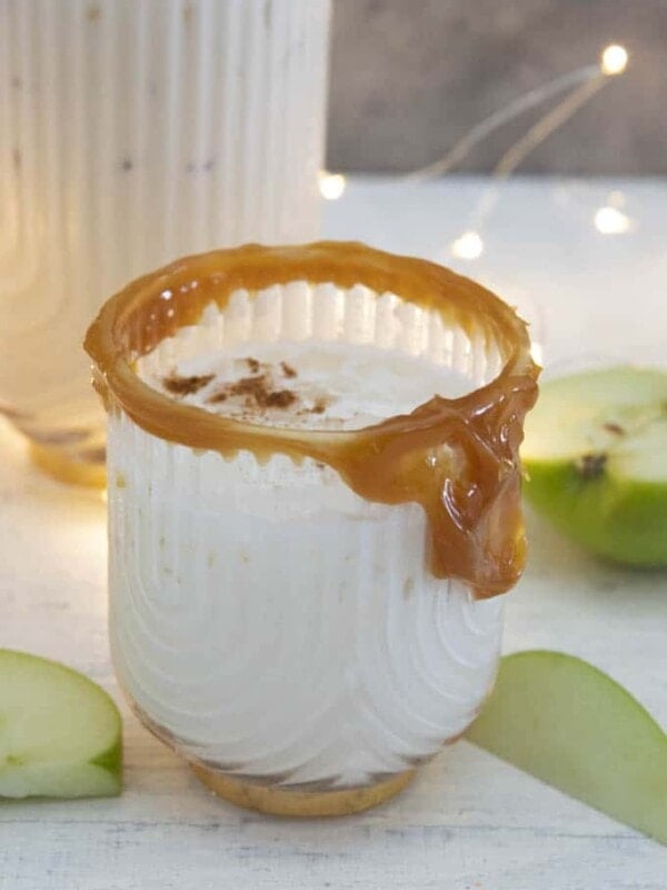 caramel apple cocktail