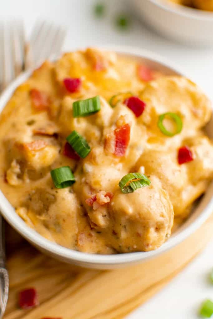 slow cooker jalapeno popper potatoes in a bowl
